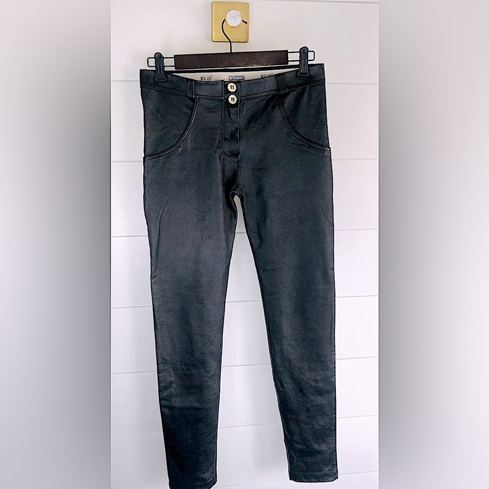 FREDDY WR.UP® Faux Leather Mid Rise Skinny Pants sz 6. *NWOT* Limited Edition